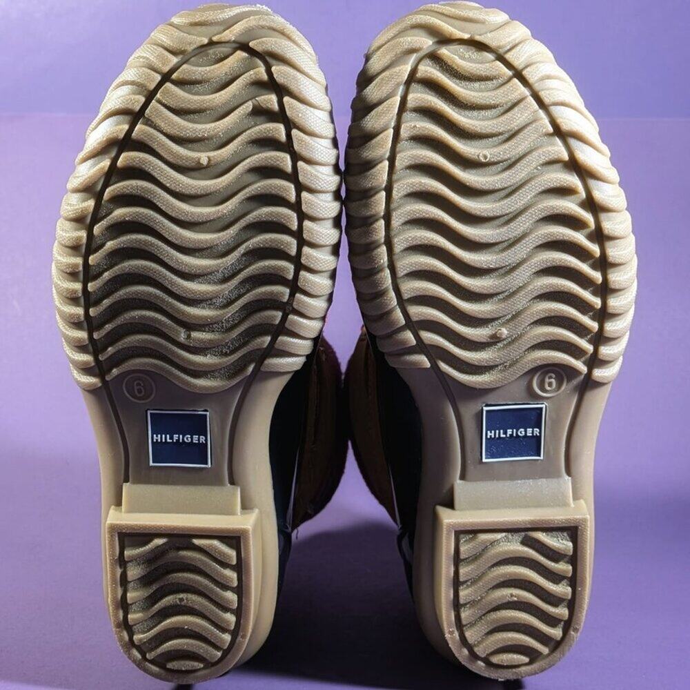 Tommy Hilfiger Duck Boots Brown Tan Leather Red Plaid W/ Strap Women's size 6 - Picture 6 of 7